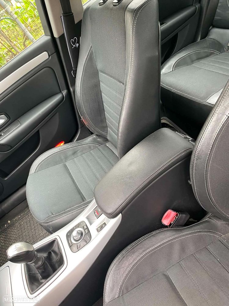 Renault Laguna - 13