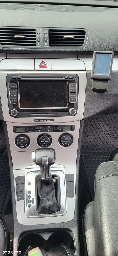 Volkswagen Passat 2.0 TDI DPF DSG Highline - 25