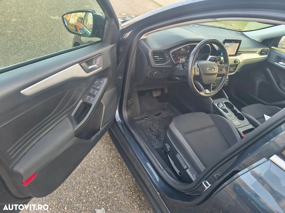 Ford Focus 1.0 EcoBoost MHEV Titanium - 8