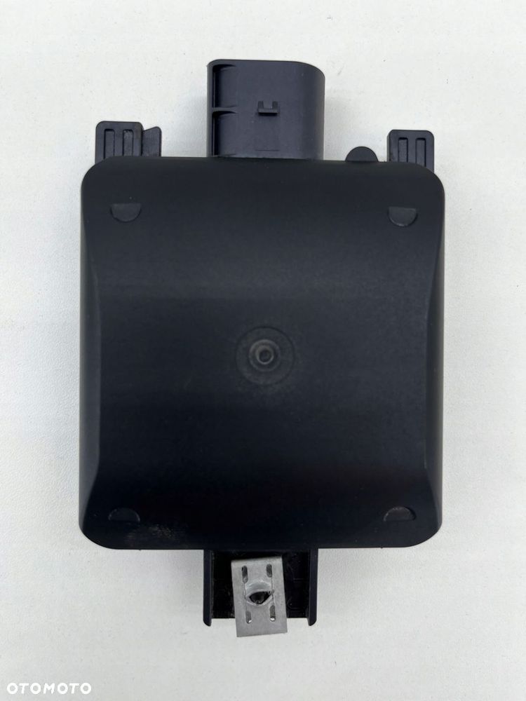 AUDI RS3 8Y RADAR SENSOR DISTRONIC 2Q0907686E - 1
