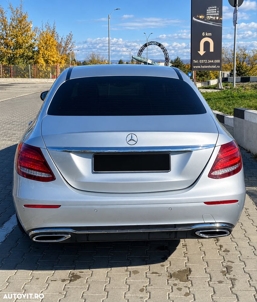Mercedes-Benz E 220 d Aut. - 2