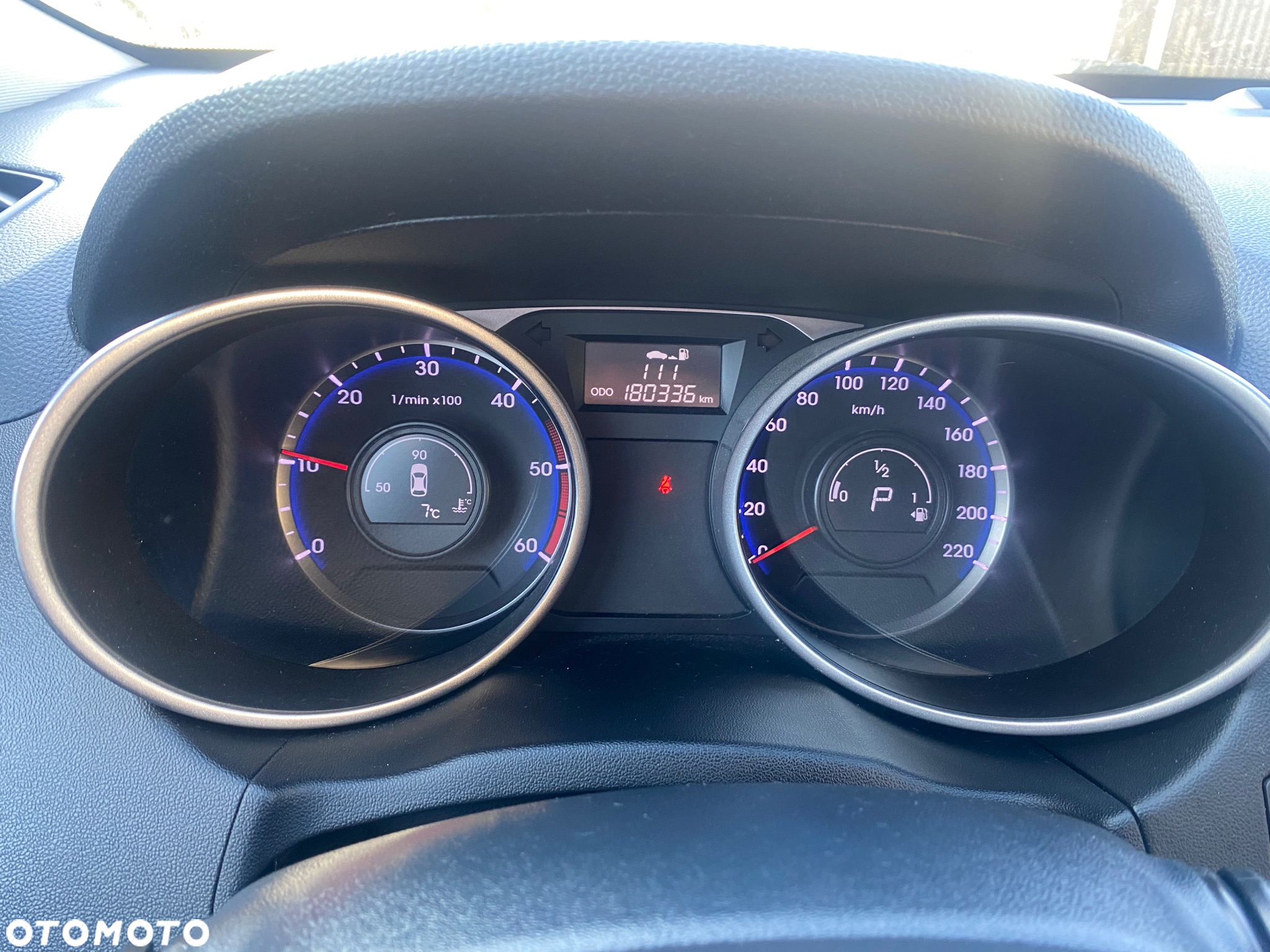 Hyundai ix35 2.0 CRDi 4WD Automatik Fifa World Cup Gold Edition - 9