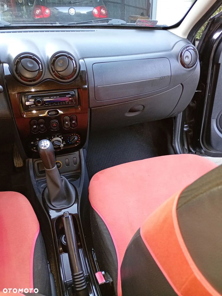 Dacia Duster 1.6 - 6