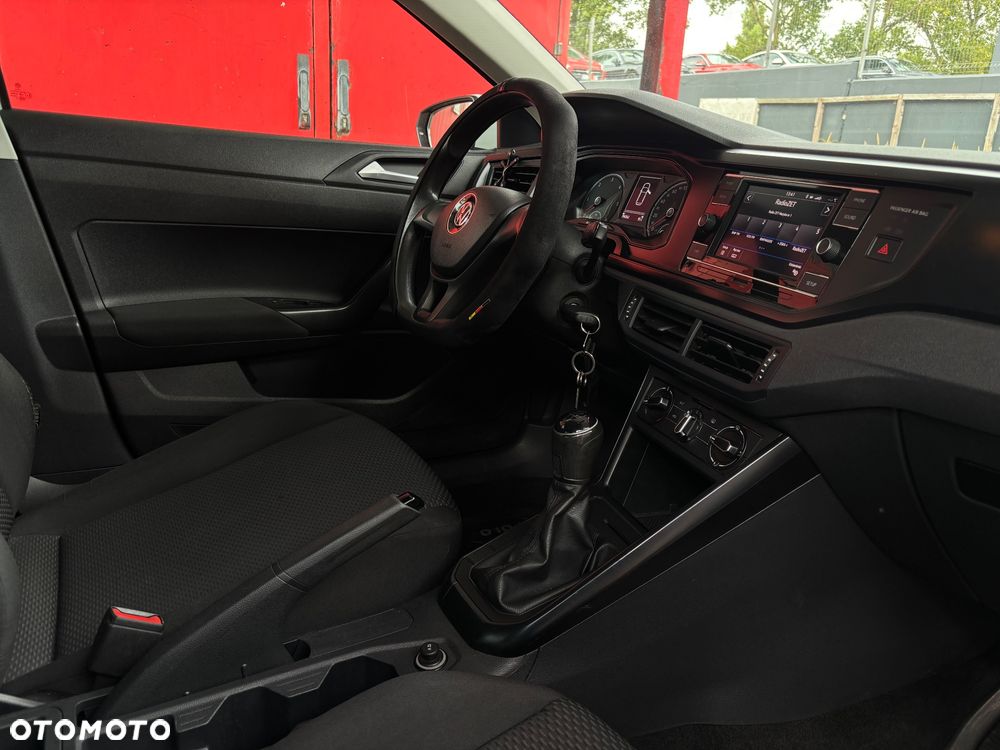 Volkswagen Polo 1.6 TDI SCR Comfortline - 22