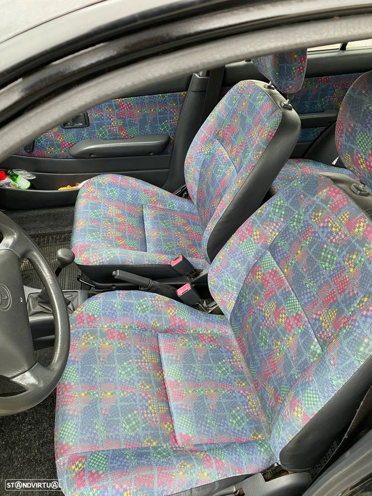 Toyota Starlet 1.3 iS - 8