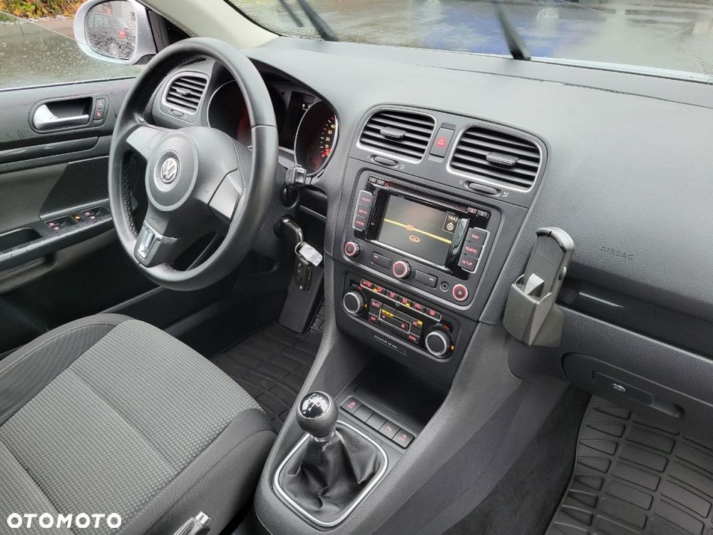 Volkswagen Golf - 21