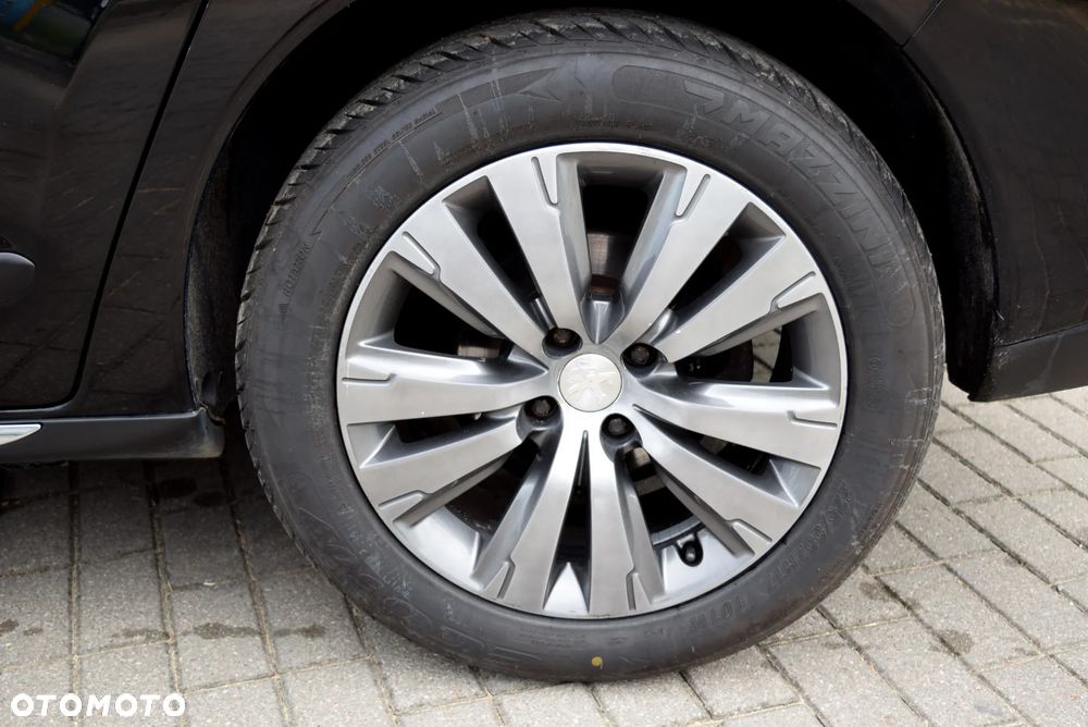 Peugeot 3008 HDi 115 Allure - 23