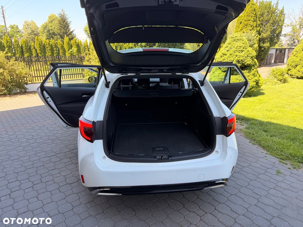 Toyota Corolla 1.8 Hybrid Comfort - 28