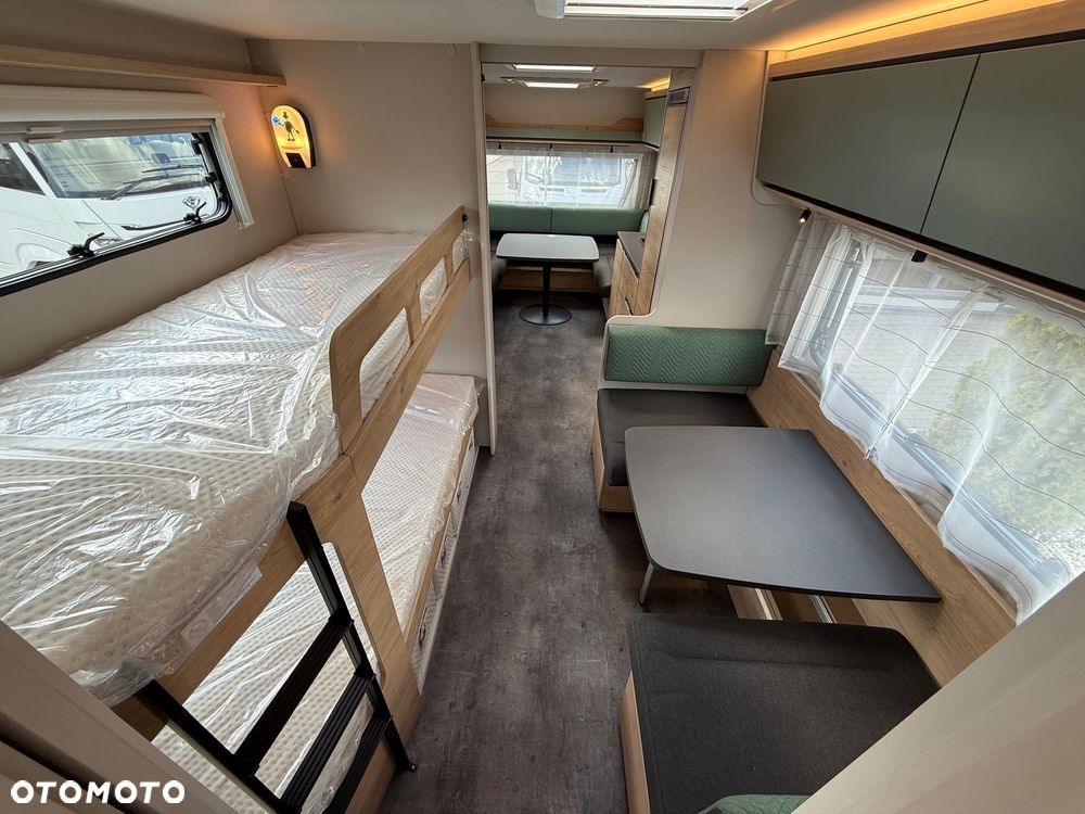 Dethleffs Camper 730FKR - 18