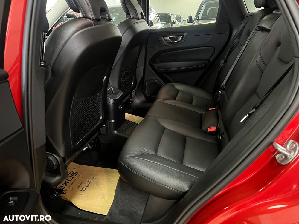 Volvo XC 60 T6 AWD Recharge Geartronic Inscription Expression - 21