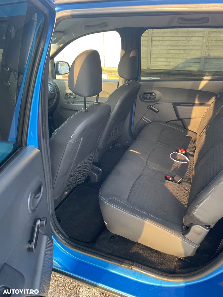 Dacia Lodgy 1.5 dCi Stepway - 8