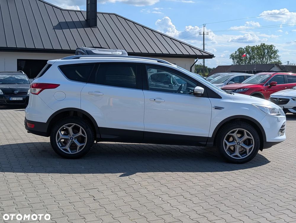 Ford Kuga 1.6 EcoBoost 2x4 Titanium - 18