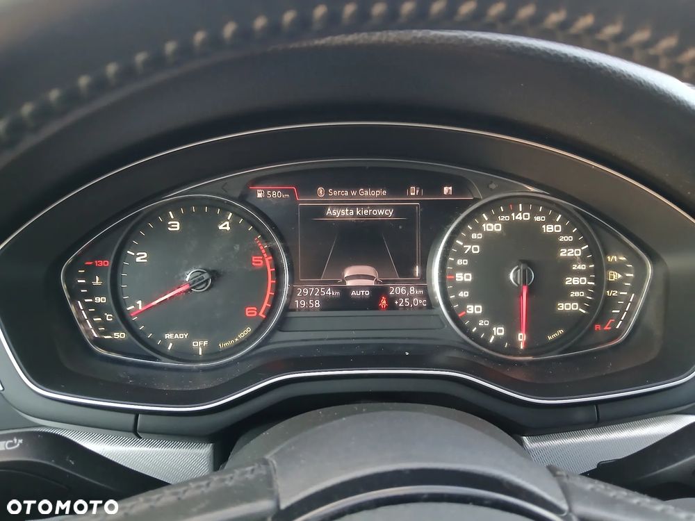 Audi A4 Avant 2.0 TDI design - 5
