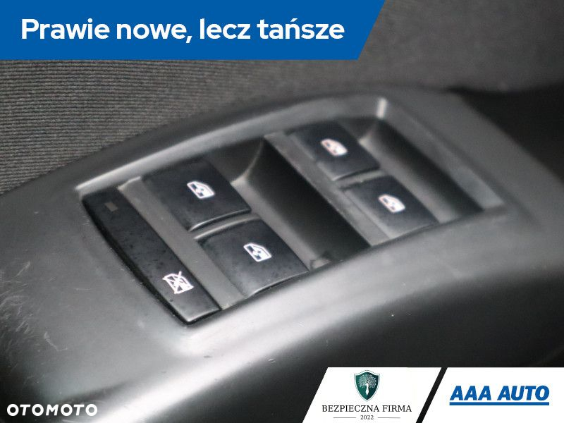 Opel Meriva - 12