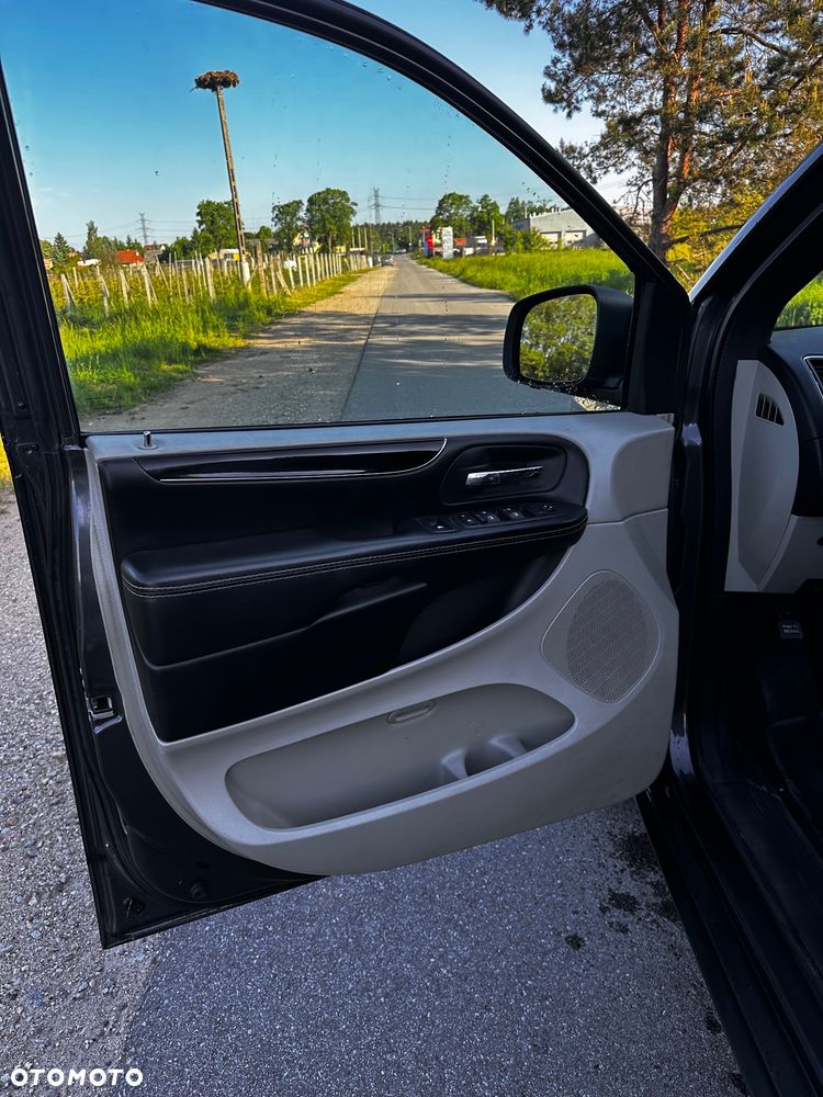 Dodge Grand Caravan 3.6 R/T - 15