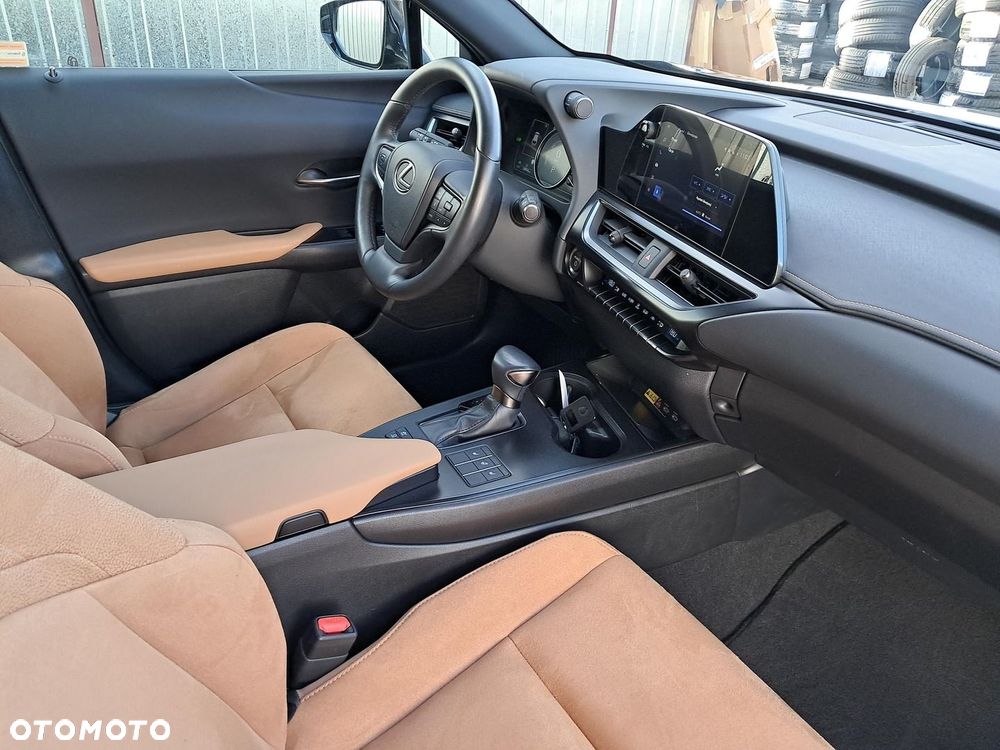 Lexus UX 250h GPF Business 2WD - 8