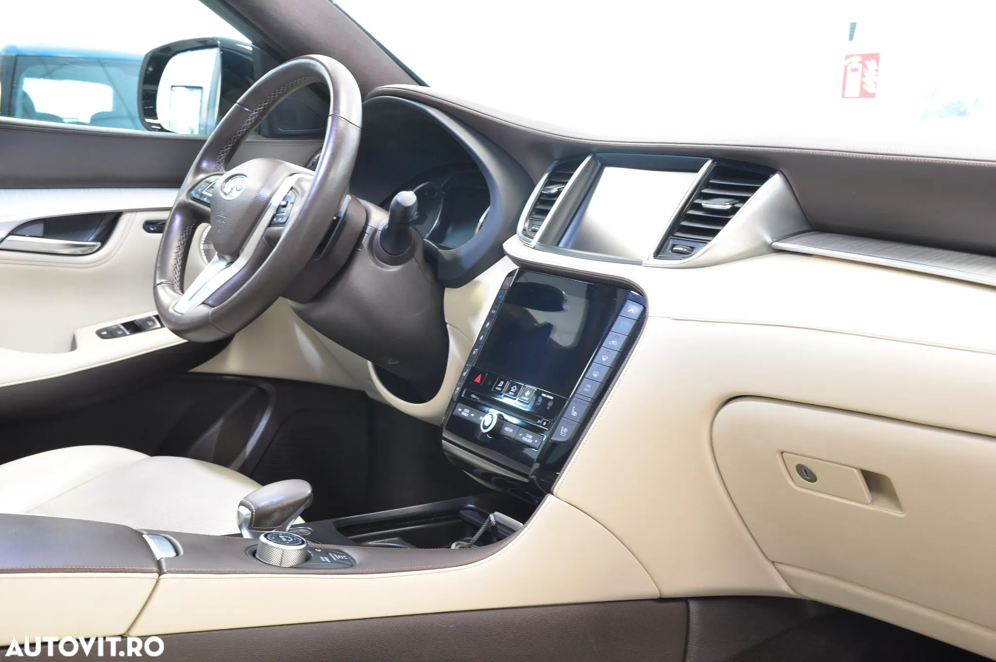 Infiniti QX50 - 13