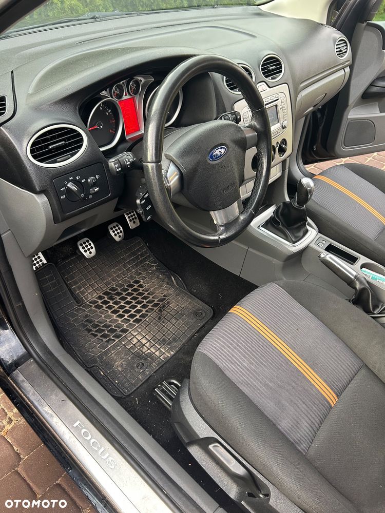 Ford Focus 1.6 FX Gold - 22