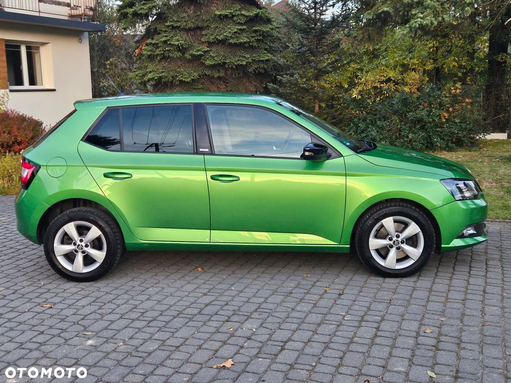 Skoda Fabia 2016 photo 5