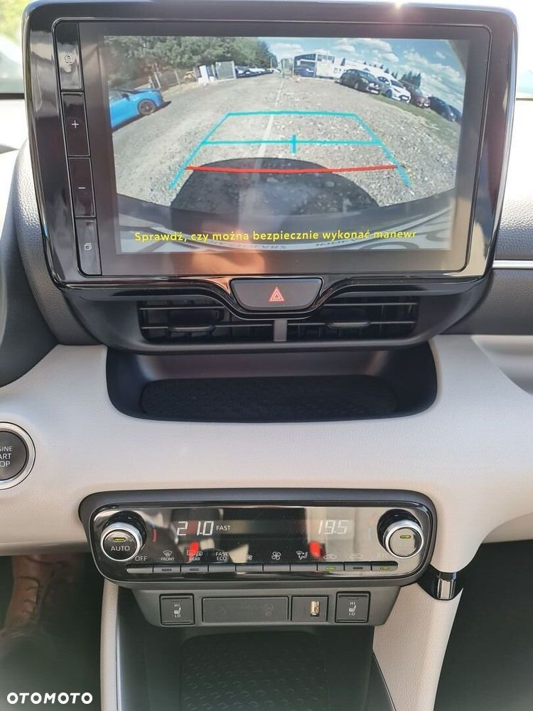 Toyota Yaris 1.5 Executive - 10