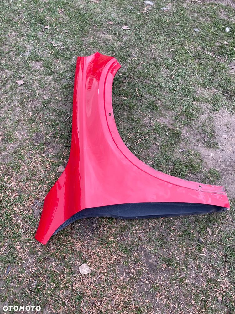 MERCEDES gla 156 amg blotnik prawy kolor 589 igla - 1