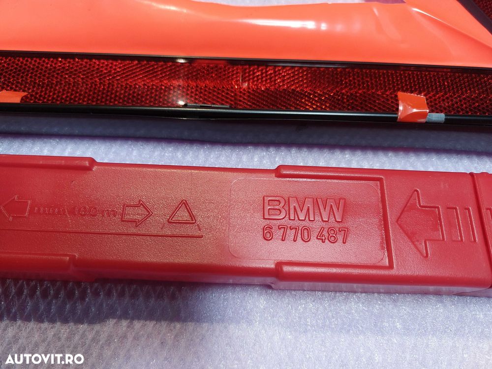 Triunghi reflectorizant Original BMW Seria 1 2 3 4 5 6 7 8 Cod 6770487 - 2