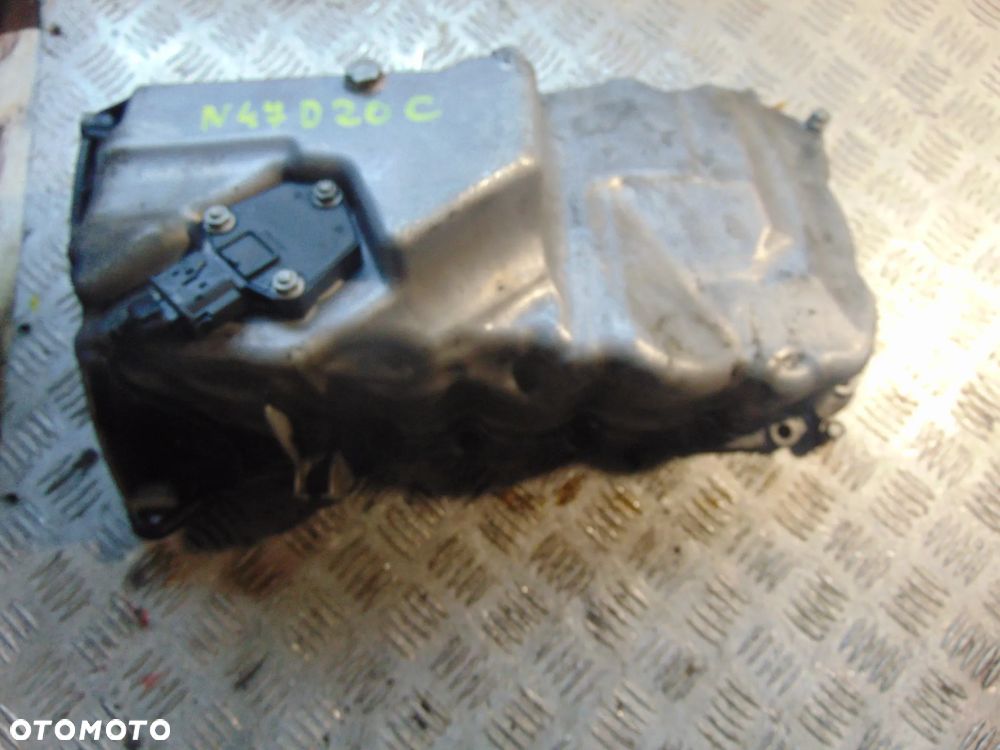 Misa oleju BMW n47d20C - 4