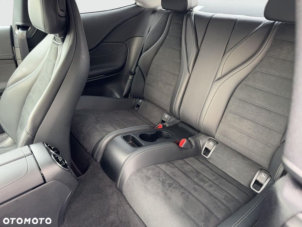 Mercedes-Benz CLE - 21