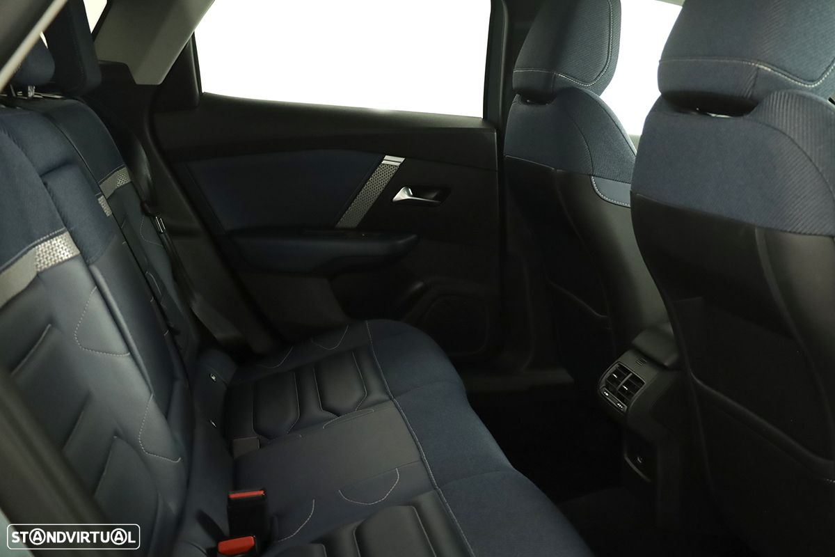 Citroën C4 1.2 PureTech Shine - 22