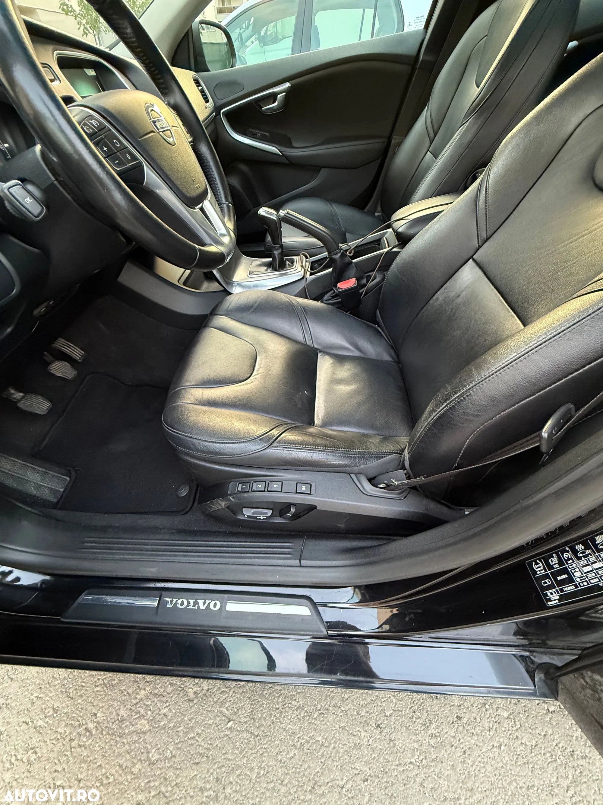 Volvo V40 D2 - 12