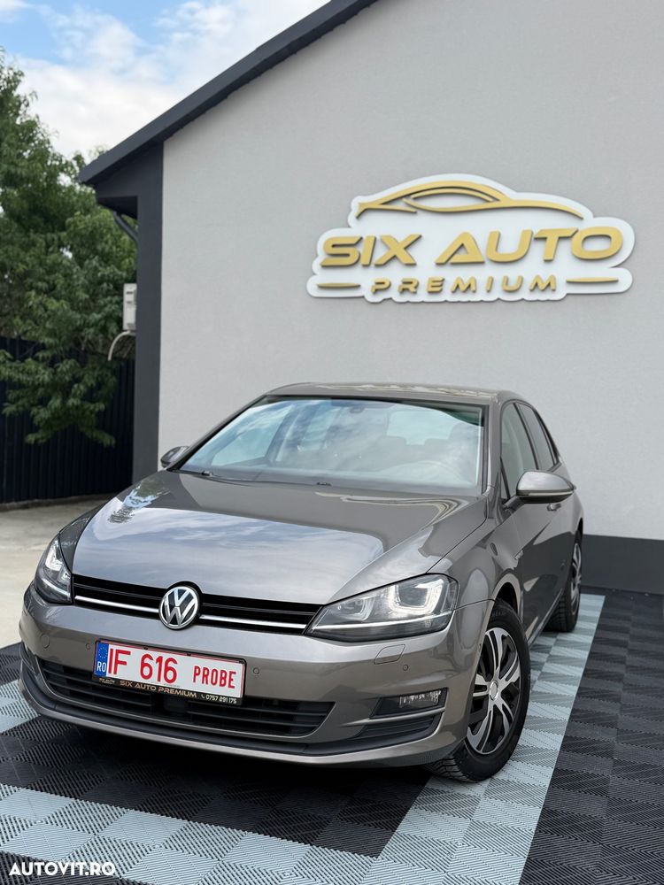 Volkswagen Golf 1.6 TDI DPF DSG BlueMotion Technology Comfortline - 12