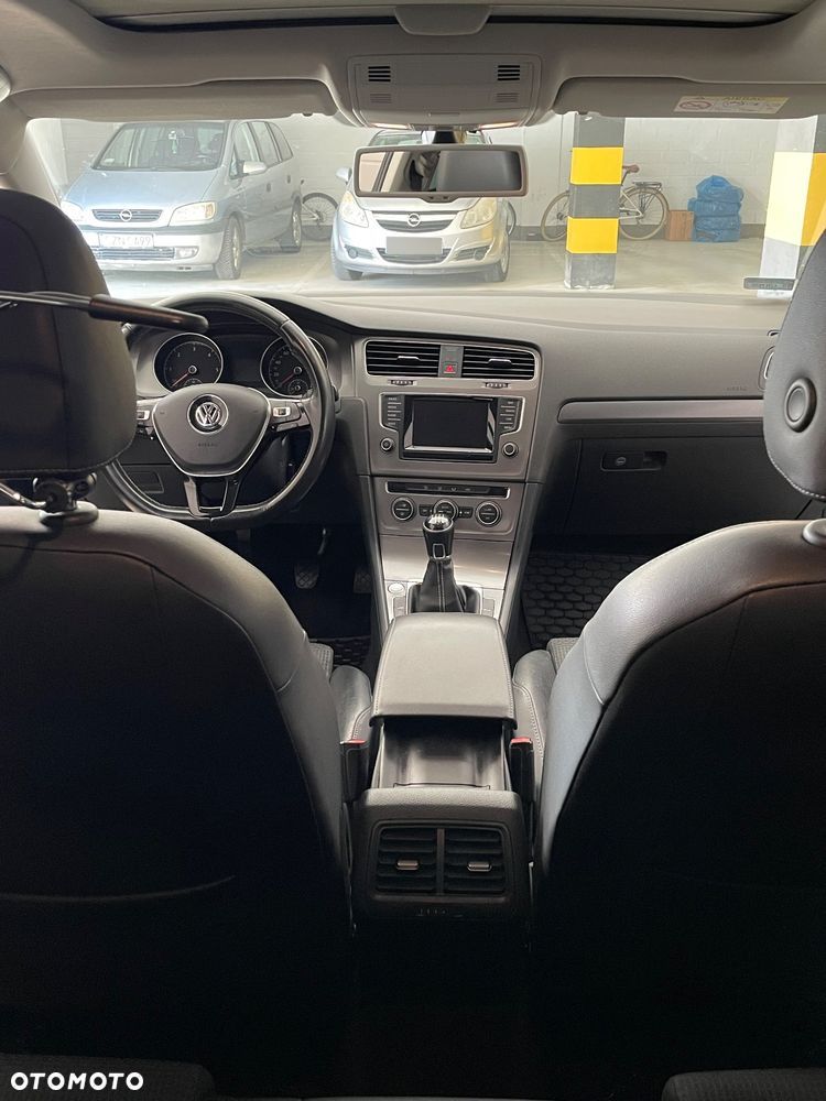 Volkswagen Golf 2.0 TDI BlueMotion Technology Lounge - 23