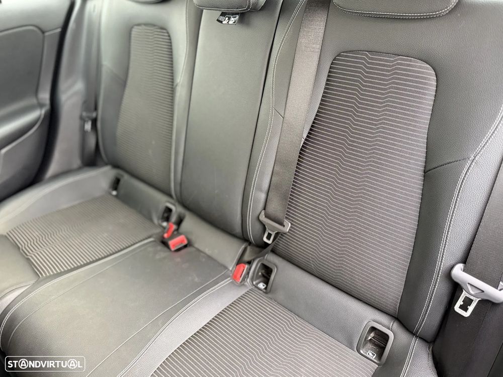 Mercedes-Benz CLA 250 e Progressive - 30