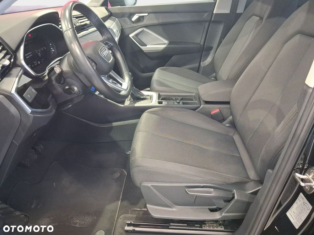 Audi Q3 - 13