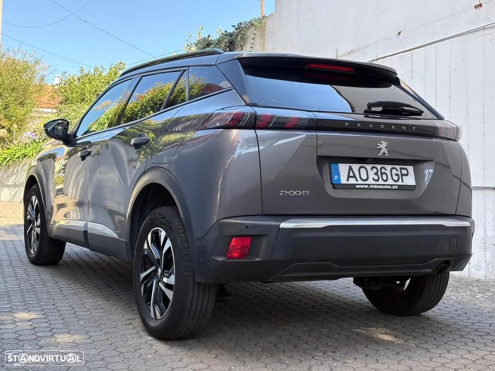 Peugeot 2008 1.2 PureTech Allure - 24