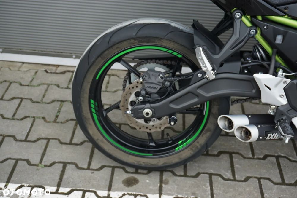 Kawasaki Z 650 - 6