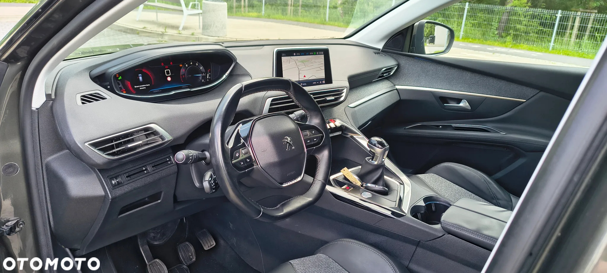 Peugeot 3008 1.2 PureTech Allure - 8