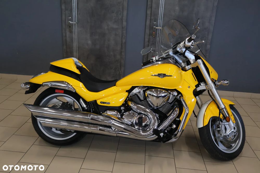 Suzuki Intruder - 2