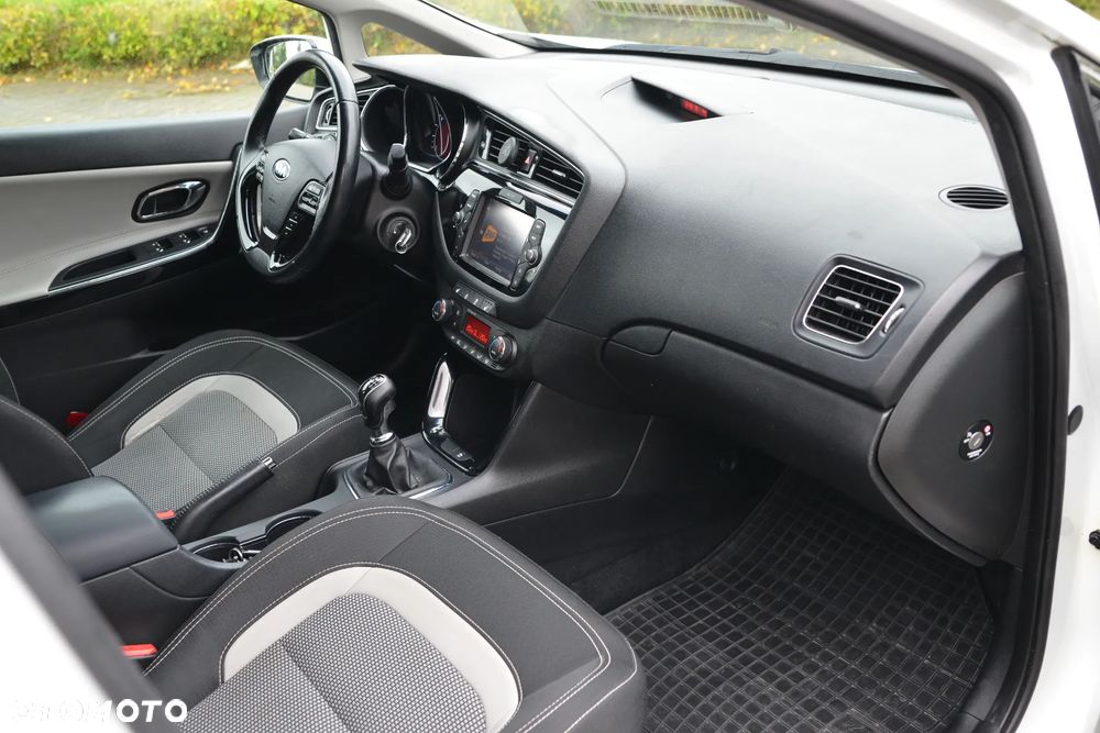 Kia Ceed 1.6 GDI L Business Line - 11