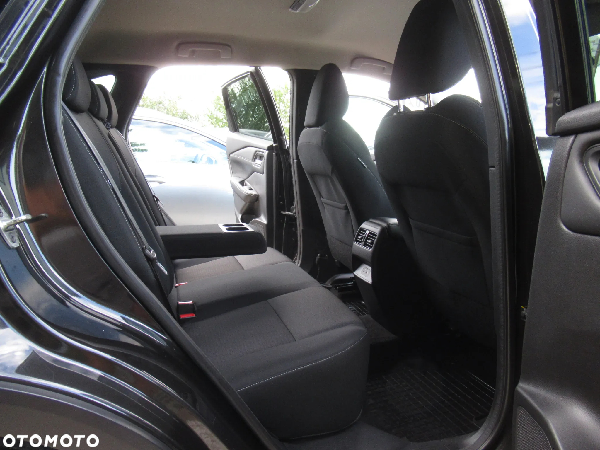 Nissan Qashqai 1.3 DIG-T N-Connecta DCT - 8