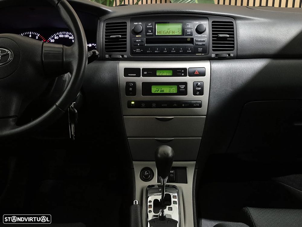 Toyota Corolla 1.4 D-4D MMT Sol - 9