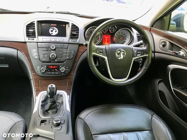 Opel Insignia - 10