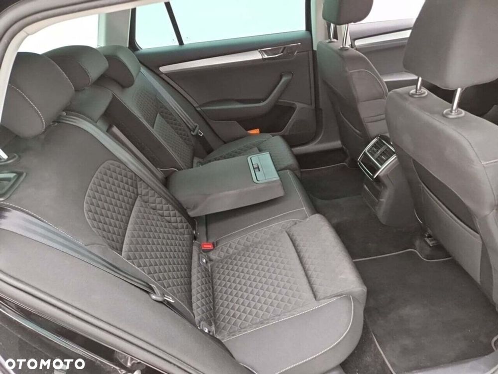 Skoda Superb 1.5 TSI ACT DSG Active - 8