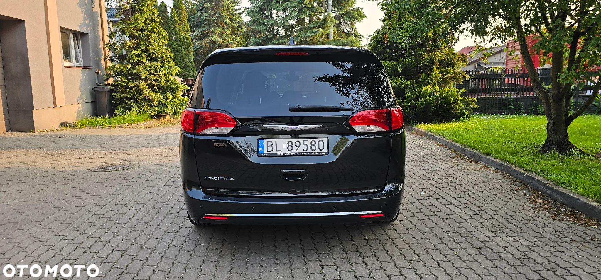 Chrysler Pacifica - 29