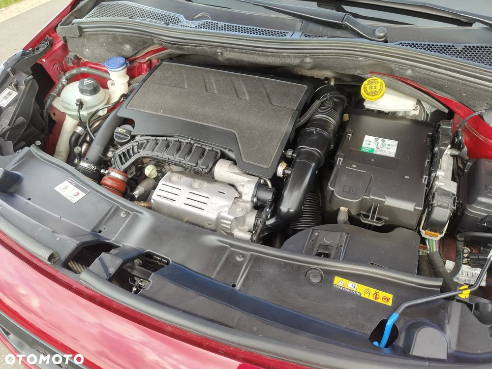 Peugeot 2008 PureTech 110 GPF Stop&Start EAT6 Style - 24