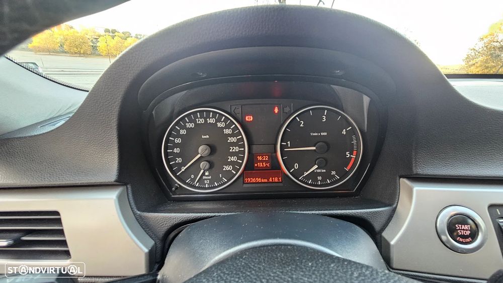 BMW 320 d Exclusive - 16