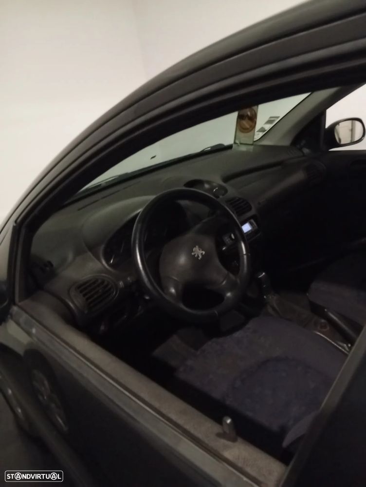 Peugeot 206 1.1 XR - 4