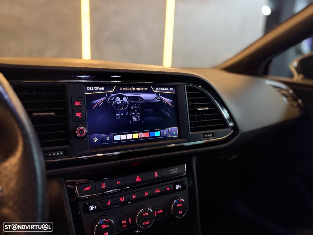 SEAT Leon 2.0 TSI Cupra DSG S/S - 33