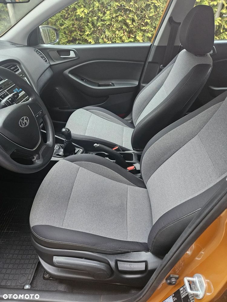 Hyundai i20 1.2 Classic Plus - 10