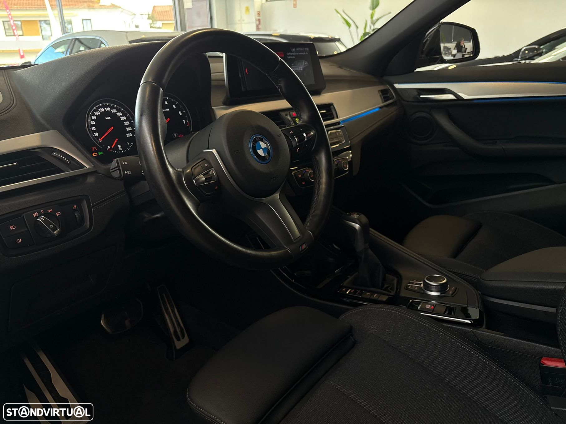 BMW X2 25 e xDrive Pack M - 56